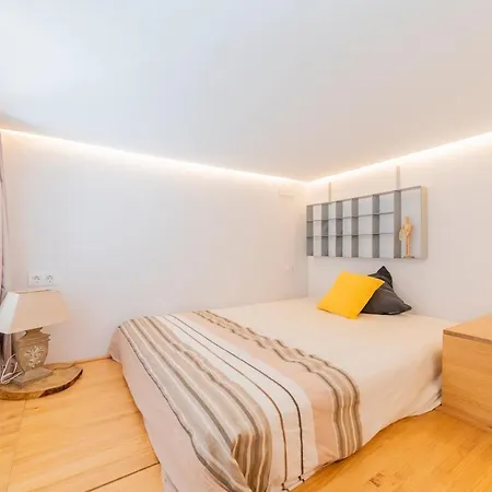 Bonito Apartamento En Chueca-3